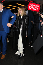 Celebrity Photo: Kate Hudson
2000x3000 2.1 mb
Viewed 0 times
@BestEyeCandy.com