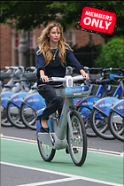 Celebrity Photo: Jennifer Lawrence
2000x3000 2.7 mb
Viewed 0 times
@BestEyeCandy.com