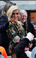 Celebrity Photo: Kesha Sebert
2284x3673 796 kb
Viewed 4 times
@BestEyeCandy.com