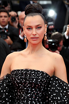 Celebrity Photo: Irina Shayk
1200x1800 209 kb
Viewed 9 times
@BestEyeCandy.com