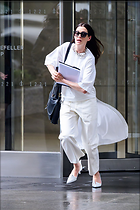 Celebrity Photo: Anne Hathaway
1280x1918 269 kb
Viewed 5 times
@BestEyeCandy.com