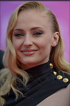 Celebrity Photo: Sophie Turner
2662x4000 1.3 mb
Viewed 4 times
@BestEyeCandy.com