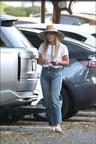 Celebrity Photo: Hilary Duff
1200x1800 217 kb
Viewed 9 times
@BestEyeCandy.com