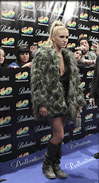 Celebrity Photo: Kesha Sebert
2448x4524 1.3 mb
Viewed 5 times
@BestEyeCandy.com