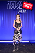 Celebrity Photo: Olivia Holt
2400x3600 3.2 mb
Viewed 2 times
@BestEyeCandy.com