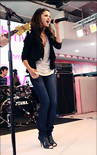 Celebrity Photo: Selena Gomez
2500x3985 1,012 kb
Viewed 6 times
@BestEyeCandy.com