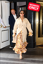Celebrity Photo: Salma Hayek
1649x2473 1.7 mb
Viewed 0 times
@BestEyeCandy.com