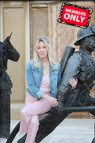 Celebrity Photo: Heather Locklear
2333x3500 1.8 mb
Viewed 0 times
@BestEyeCandy.com