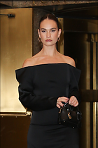 Celebrity Photo: Lily James
1200x1800 147 kb
Viewed 9 times
@BestEyeCandy.com