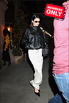 Celebrity Photo: Kendall Jenner
2187x3278 1.8 mb
Viewed 0 times
@BestEyeCandy.com