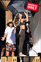 Celebrity Photo: Gisele Bundchen
1987x3000 1.7 mb
Viewed 0 times
@BestEyeCandy.com