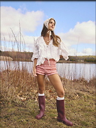 Celebrity Photo: Emily Feld
1200x1599 388 kb
Viewed 12 times
@BestEyeCandy.com