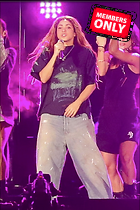 Celebrity Photo: Shakira
2200x3300 1.7 mb
Viewed 0 times
@BestEyeCandy.com