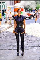 Celebrity Photo: Gigi Hadid
1365x2048 1.3 mb
Viewed 4 times
@BestEyeCandy.com