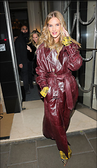 Celebrity Photo: Rosie Huntington-Whiteley
1200x2070 344 kb
Viewed 8 times
@BestEyeCandy.com