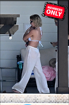 Celebrity Photo: Sydney Sweeney
1971x3000 1.7 mb
Viewed 0 times
@BestEyeCandy.com