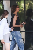 Celebrity Photo: Halle Berry
800x1200 88 kb
Viewed 15 times
@BestEyeCandy.com