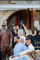 Celebrity Photo: Kylie Jenner
667x1000 91 kb
Viewed 10 times
@BestEyeCandy.com