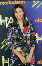 Celebrity Photo: Victoria Justice
1905x3000 1.2 mb
Viewed 12 times
@BestEyeCandy.com