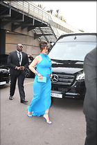 Celebrity Photo: Rihanna
1280x1920 263 kb
Viewed 14 times
@BestEyeCandy.com