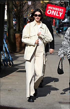 Kendall Jenner candids Out and about in New York 24.02..20.2020
3060x4764 5.5 mb
Viewed 1 time
@BestEyeCandy.com