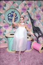 Celebrity Photo: Annasophia Robb
1280x1920 434 kb
Viewed 12 times
@BestEyeCandy.com