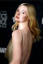 Celebrity Photo: Elle Fanning
1366x2048 802 kb
Viewed 5 times
@BestEyeCandy.com