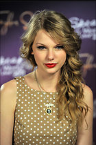 Celebrity Photo: Taylor Swift
1996x3000   832 kb
Viewed 13 times
@BestEyeCandy.com