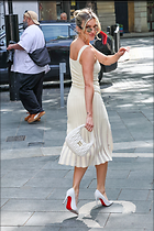 Celebrity Photo: Ashley Roberts
1200x1800   1.1 mb
Viewed 17 times
@BestEyeCandy.com