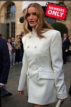 Celebrity Photo: Rosie Huntington-Whiteley
2333x3500   3.2 mb
Viewed 0 times
@BestEyeCandy.com