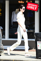 Celebrity Photo: Kendall Jenner
2196x3300 1.8 mb
Viewed 0 times
@BestEyeCandy.com