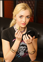 Celebrity Photo: Peyton Roi List
2501x3600 810 kb
Viewed 7 times
@BestEyeCandy.com