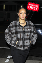 Celebrity Photo: Rihanna
2200x3300 2.2 mb
Viewed 0 times
@BestEyeCandy.com