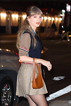 Celebrity Photo: Taylor Swift
900x1350 388 kb
Viewed 13 times
@BestEyeCandy.com