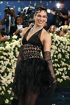 Celebrity Photo: Dua Lipa
1366x2048 1,100 kb
Viewed 7 times
@BestEyeCandy.com