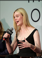 Celebrity Photo: Elle Fanning
1200x1635 156 kb
Viewed 7 times
@BestEyeCandy.com