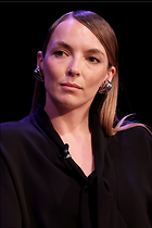 Celebrity Photo: Jodie Comer
1280x1920 153 kb
Viewed 9 times
@BestEyeCandy.com