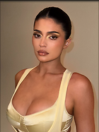 Celebrity Photo: Kylie Jenner
1200x1600 160 kb
Viewed 28 times
@BestEyeCandy.com