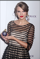 Celebrity Photo: Taylor Swift
2040x3030   739 kb
Viewed 9 times
@BestEyeCandy.com