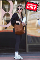 Celebrity Photo: Hilary Duff
1879x2818 1.6 mb
Viewed 1 time
@BestEyeCandy.com