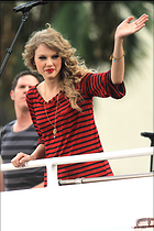 Celebrity Photo: Taylor Swift
2400x3600 1,037 kb
Viewed 5 times
@BestEyeCandy.com
