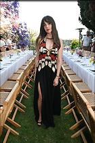 Celebrity Photo: Alison Brie
1280x1920 454 kb
Viewed 16 times
@BestEyeCandy.com