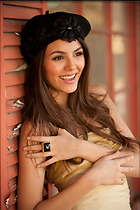 Celebrity Photo: Victoria Justice
733x1100 562 kb
Viewed 4 times
@BestEyeCandy.com