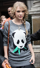 Celebrity Photo: Taylor Swift
2084x3500 853 kb
Viewed 5 times
@BestEyeCandy.com