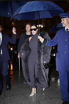 Celebrity Photo: Kimberly Kardashian
689x1034 410 kb
Viewed 3 times
@BestEyeCandy.com