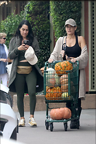 Brie Bella nIKKI and Out Shopping for Pumpkins in Napa Valley 09-20-2024
1200x1800 351 kb
Viewed 9 times
@BestEyeCandy.com