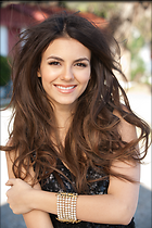 Celebrity Photo: Victoria Justice
733x1100 638 kb
Viewed 4 times
@BestEyeCandy.com