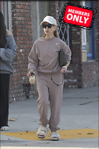 Celebrity Photo: Sarah Michelle Gellar
2200x3300 2.1 mb
Viewed 0 times
@BestEyeCandy.com