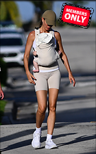 Celebrity Photo: Gisele Bundchen
1865x3000 1.7 mb
Viewed 1 time
@BestEyeCandy.com