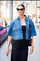 Celebrity Photo: Karlie Kloss
1200x1800 228 kb
Viewed 8 times
@BestEyeCandy.com